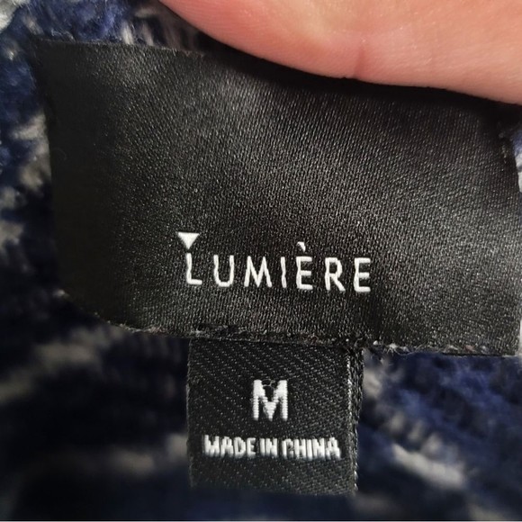 Like New | Lumiere | Black & Grey | V Neck Sweater | Size: M - Picture 2 of 2